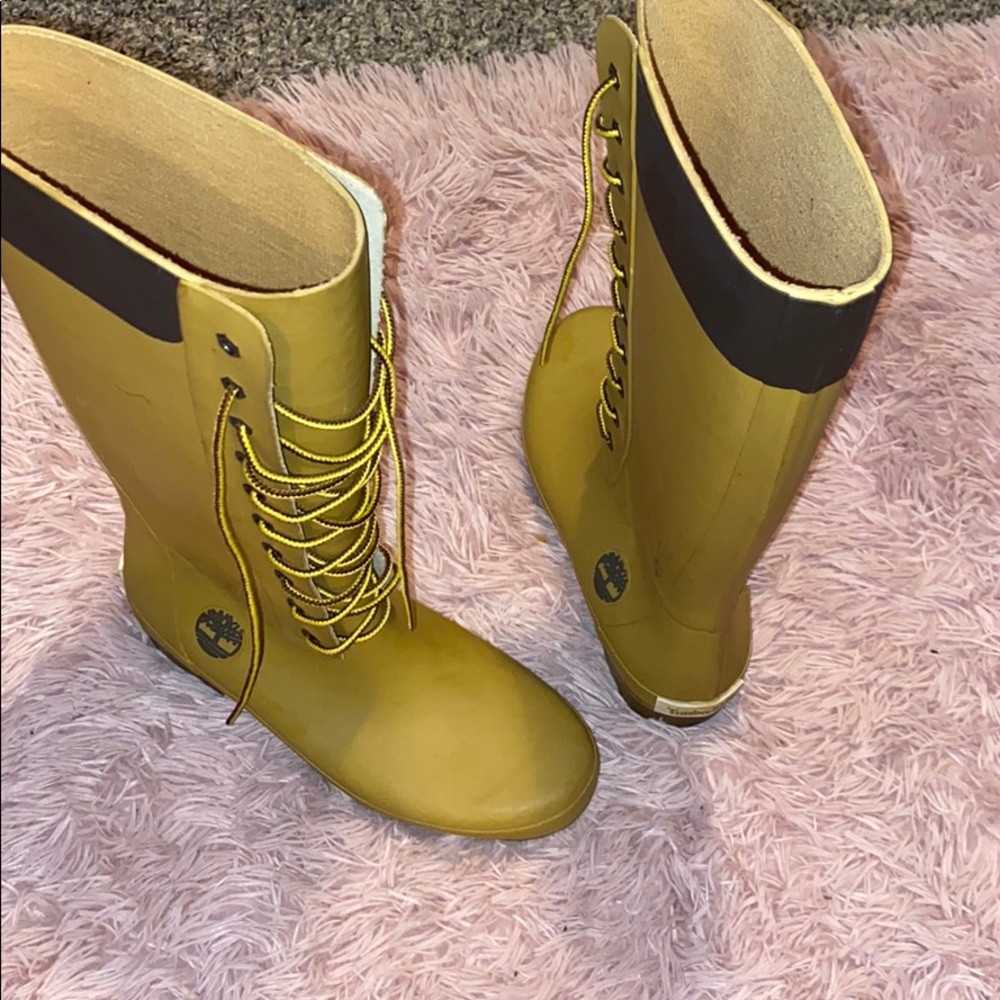 Leather boots